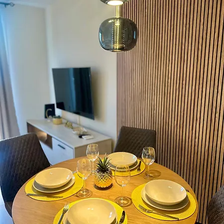 Sunshine With Sea Viev Apartamento *